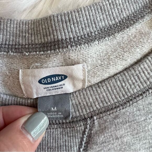 Women’s Old Navy Gray Sweatshirt with A  Size M - Picture 4 of 4